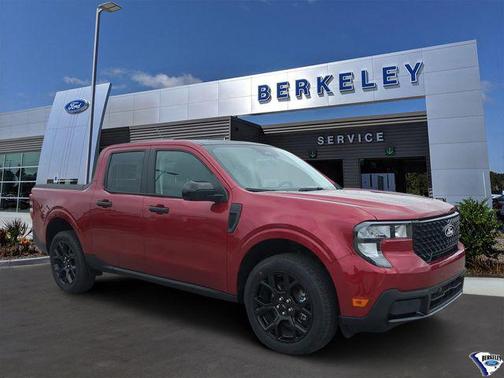 RUBY RED METALLIC TINTED CC 2025 Ford Maverick XLT Truck