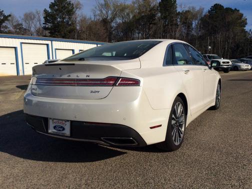 White Platinum Metallic Tri-Coat 2017 Lincoln MKZ Reserve I