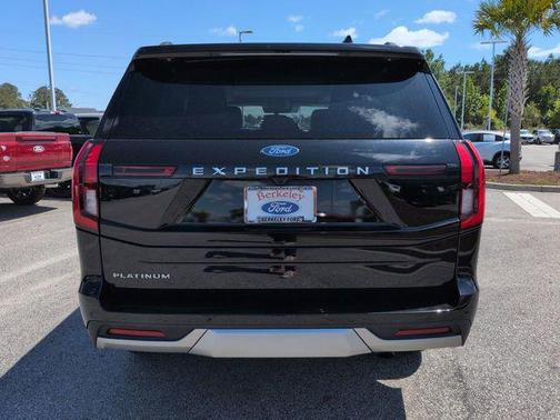 AGATE BLACK METALLIC 2025 Ford Expedition Platinum