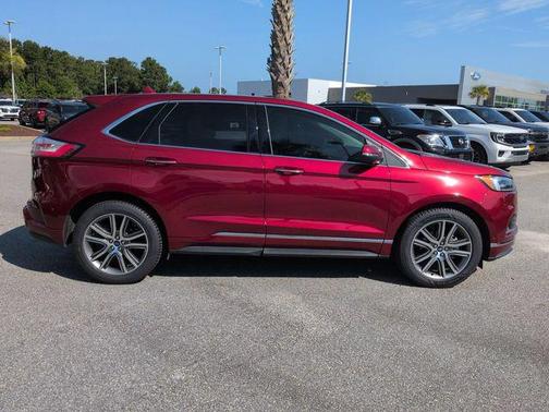 Ruby Red Metallic Tinted Clearcoat 2019 Ford Edge Titanium