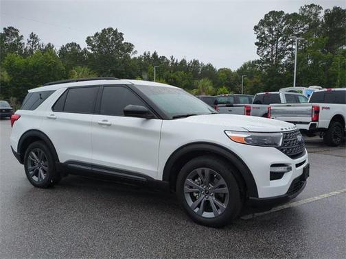 2024 Ford Explorer XLT