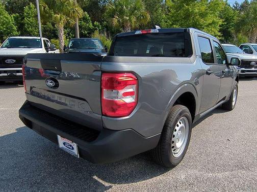 CARBONIZED GRAY METALLIC 2026 Ford Maverick XL