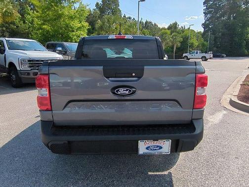 CARBONIZED GRAY METALLIC 2026 Ford Maverick XL