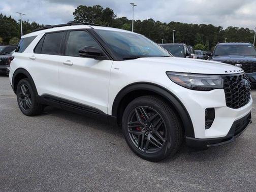 STAR WHITE MET TRI-COAT 2026 Ford Explorer ST-Line