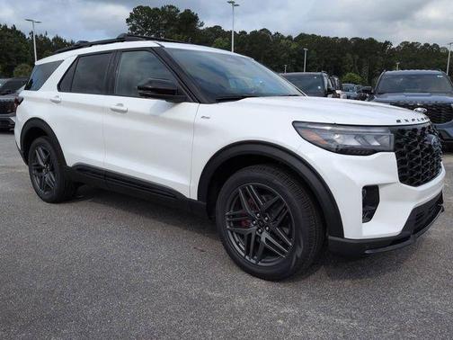 STAR WHITE MET TRI-COAT 2026 Ford Explorer ST-Line