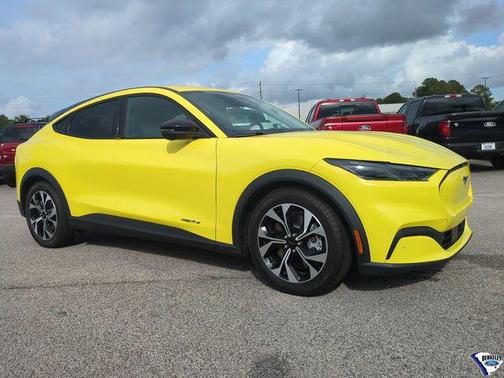 GRABBER YELLOW 2025 Ford Mustang Mach-E Select