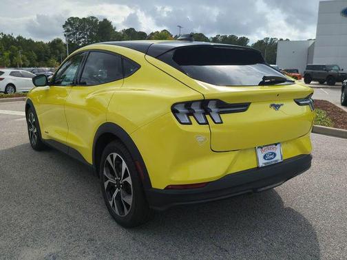 GRABBER YELLOW 2025 Ford Mustang Mach-E Select