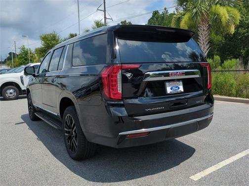 2022 GMC Yukon XL SLT