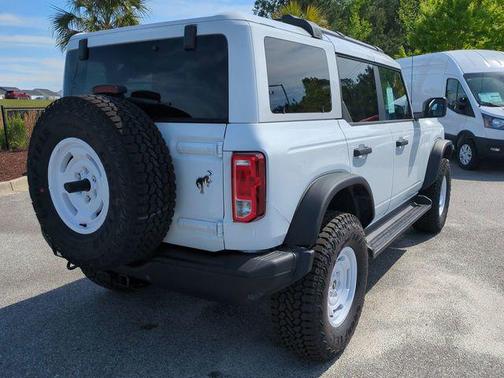 OXFORD WHITE 2026 Ford Bronco Heritage Edition