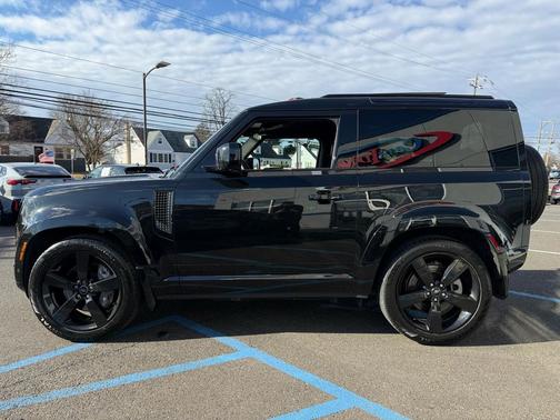 2022 Land Rover Defender 90 X-Dynamic HSE