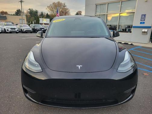 2022 Tesla Model Y Performance Dual Motor All-Wheel Drive