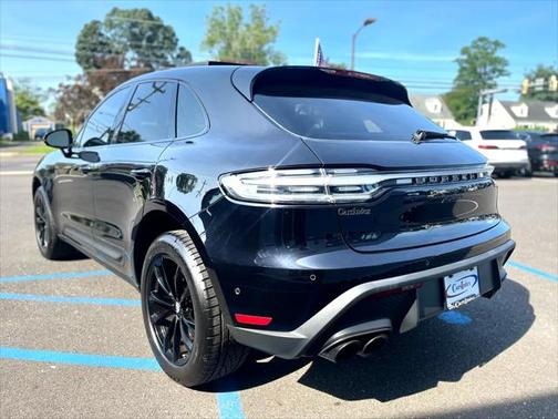 2022 Porsche Macan Base