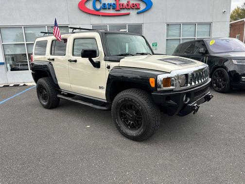 2009 Hummer H3 Base