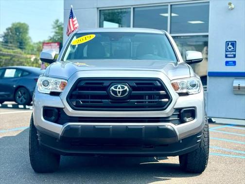 2019 Toyota Tacoma SR