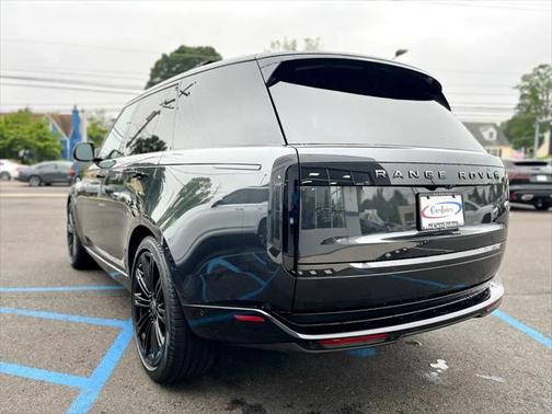 2023 Land Rover Range Rover P530 SE