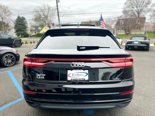 2021 Audi Q8 55 Premium Plus