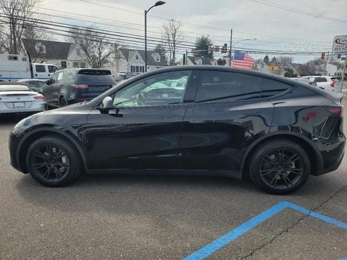 2023 Tesla Model Y Long Range Dual Motor All-Wheel Drive