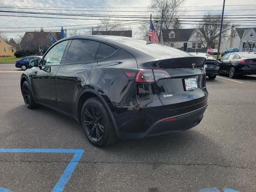 2023 Tesla Model Y Long Range Dual Motor All-Wheel Drive