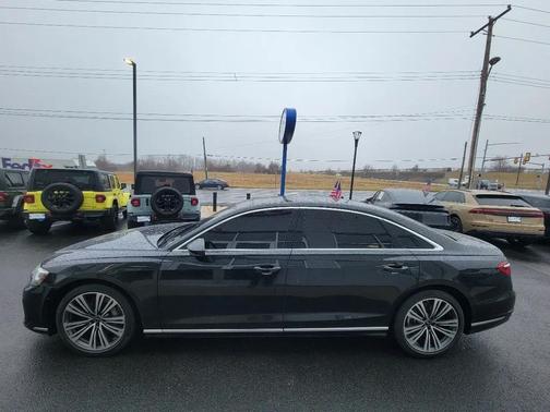 2023 Audi A8 L 55 TFSI quattro Tiptronic