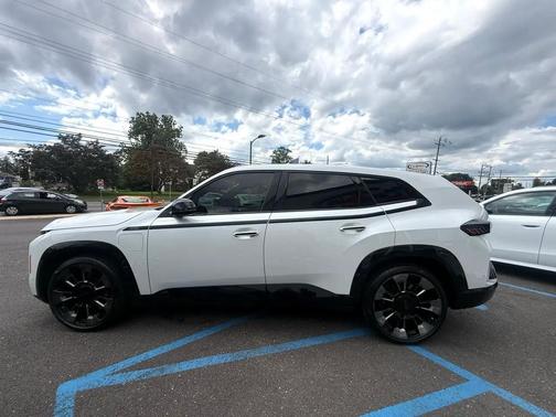 2024 BMW XM Sports Activity Vehicle