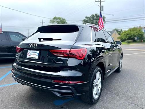 2022 Audi Q3 45 S line Premium