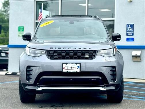 2023 Land Rover Discovery P300 S R-Dynamic