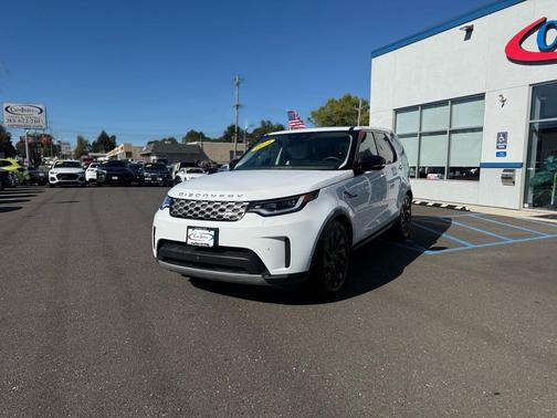 2025 Land Rover Discovery P300 S