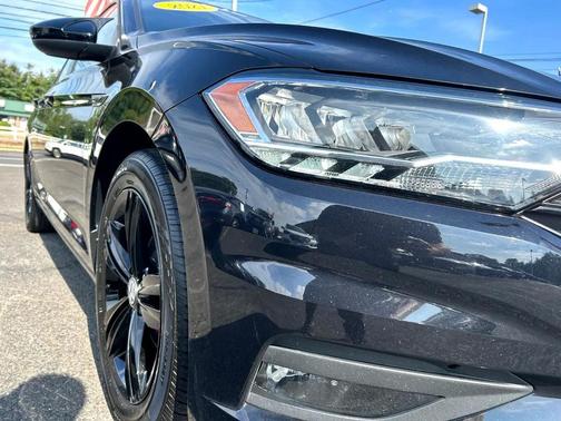 2021 Volkswagen Jetta 1.4T R-Line