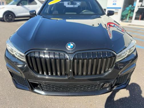 2022 BMW 750 i xDrive