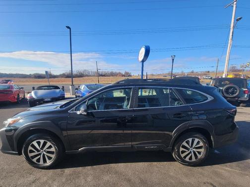 2023 Subaru Outback Base