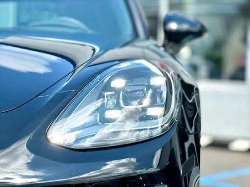 2022 Porsche Panamera 4S