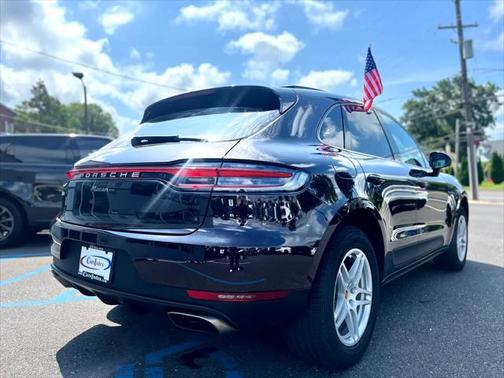 2021 Porsche Macan Base