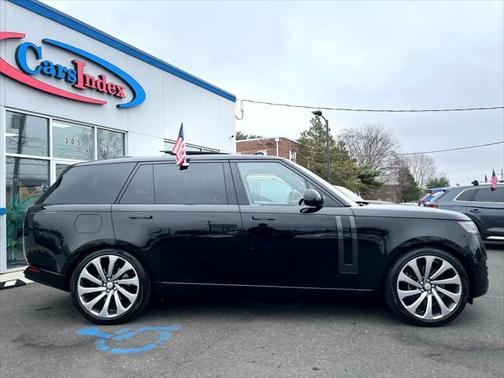 2023 Land Rover Range Rover P530 SE