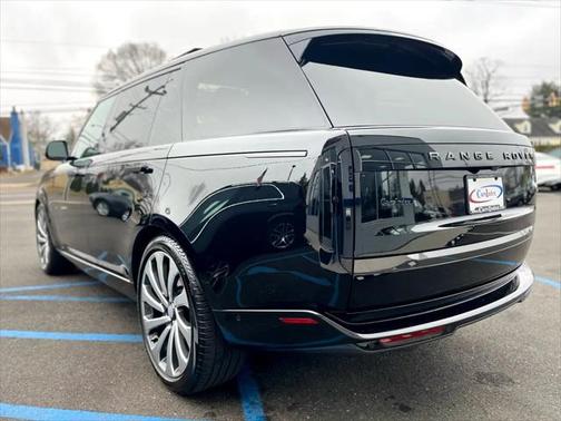 2023 Land Rover Range Rover P530 SE