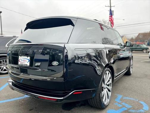 2023 Land Rover Range Rover P530 SE