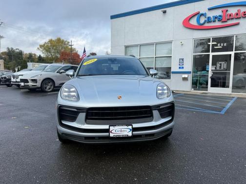 2022 Porsche Macan AWD