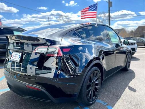 2021 Tesla Model Y Long Range Dual Motor All-Wheel Drive