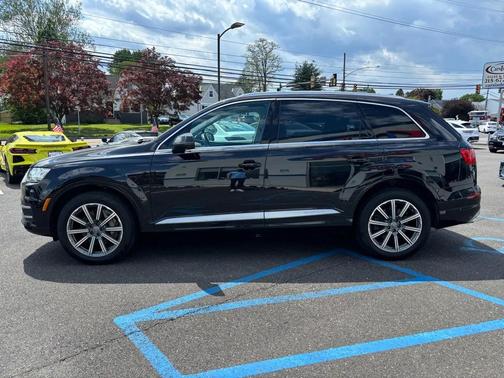BLACK 2018 Audi Q7 3.0T Premium Plus