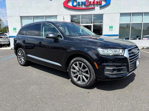 BLACK 2018 Audi Q7 3.0T Premium Plus