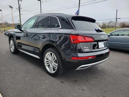 BLACK 2018 Audi Q5 2.0 TFSI Premium Plus