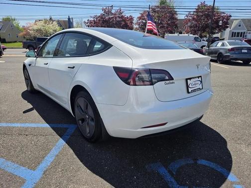 Pearl White Multi-Coat 2023 Tesla Model 3 Standard Range