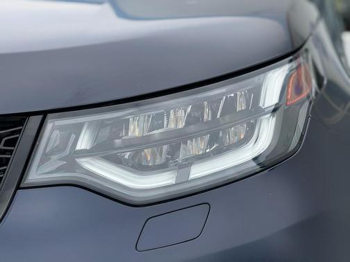 2020 Land Rover Discovery Landmark Edition