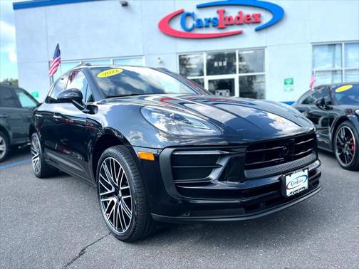 2022 Porsche Macan Base