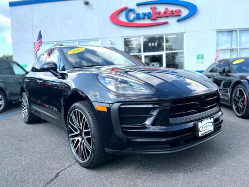 2022 Porsche Macan AWD
