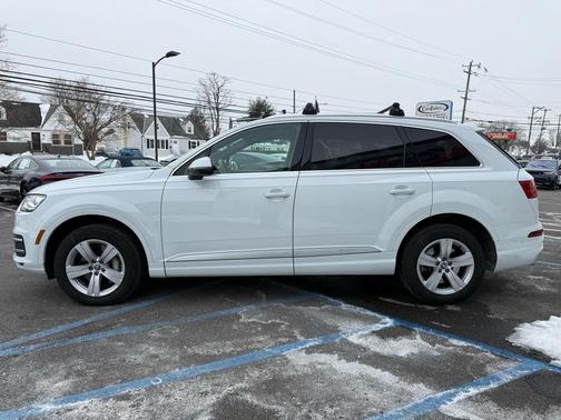 2019 Audi Q7 45 Premium