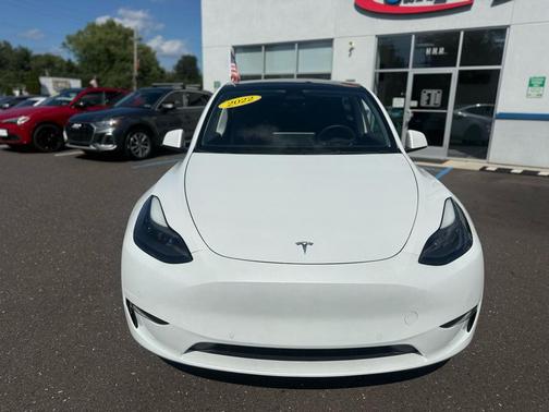 2022 Tesla Model Y Long Range Dual Motor All-Wheel Drive