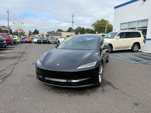 2025 Tesla Model 3 Long Range