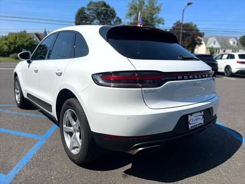 2021 Porsche Macan Base