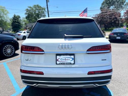2024 Audi Q7 55 Premium Plus