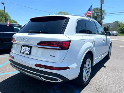 2024 Audi Q7 55 Premium Plus
